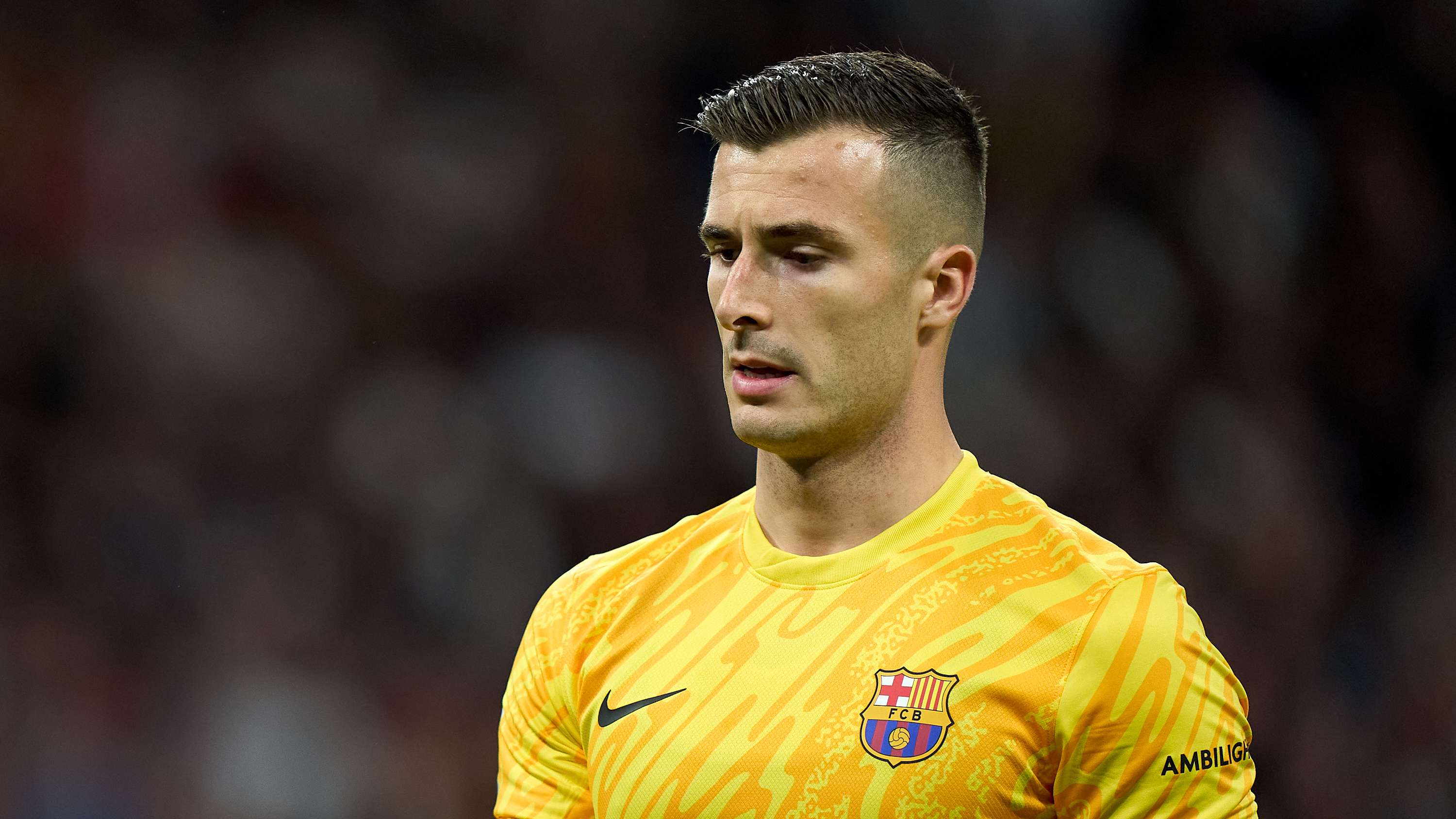 的中场核心 的中场核心